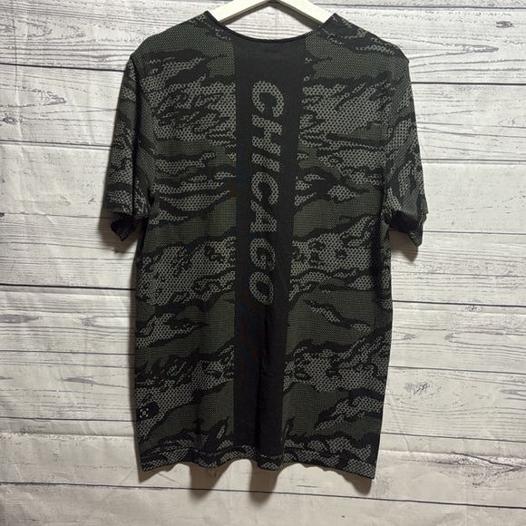 Lululemon mens t shirt - Picture 5 of 6